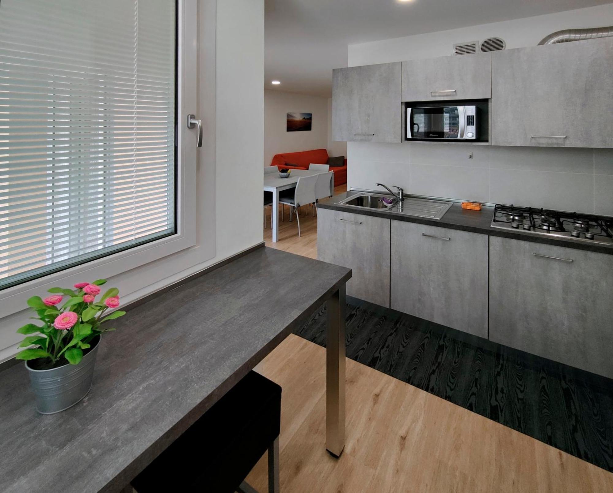 Casa Bivi 2 Apartment Lignano Sabbiadoro Bagian luar foto